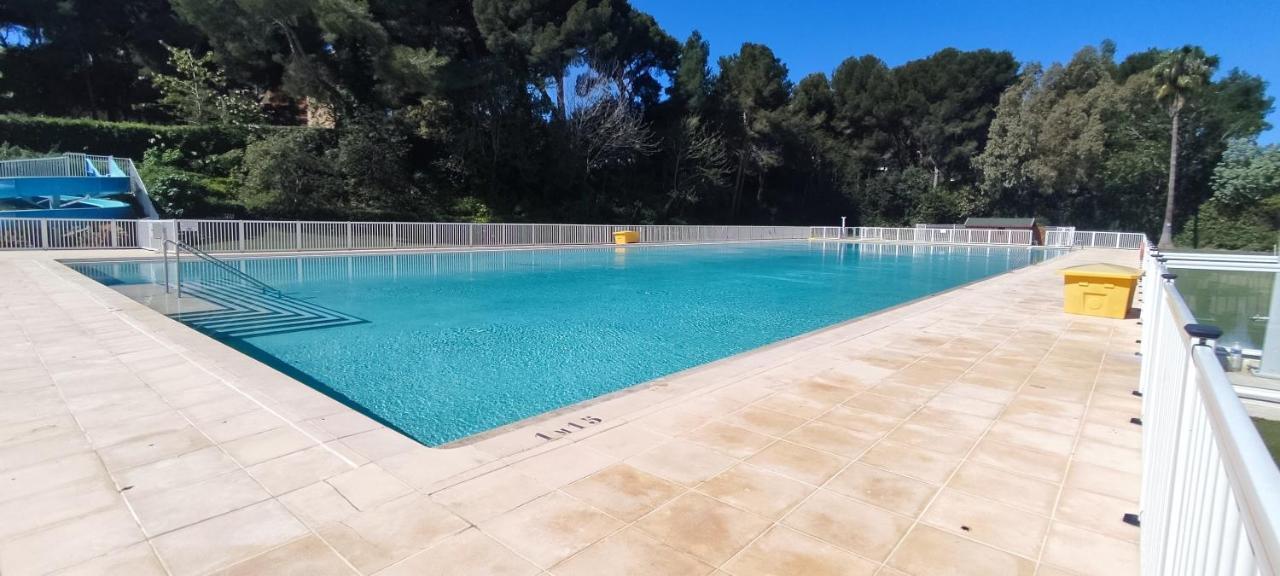 Bel Appartement Avec Piscine Proche Des Plages Six-Fours-les-Plages Bagian luar foto